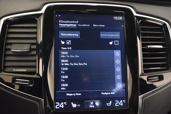 Volvo XC90 23 of 28