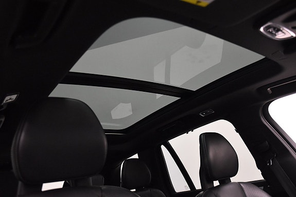 Volvo XC90 17 of 28