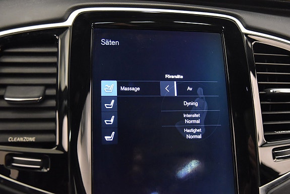 Volvo XC90 22 of 28
