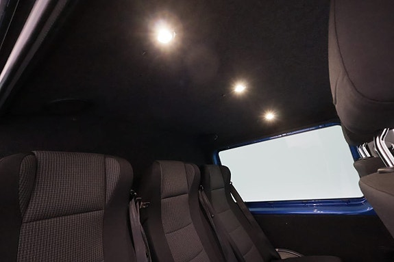 Volkswagen Transporter 13 of 29