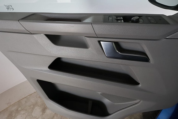Volkswagen Transporter 27 of 29