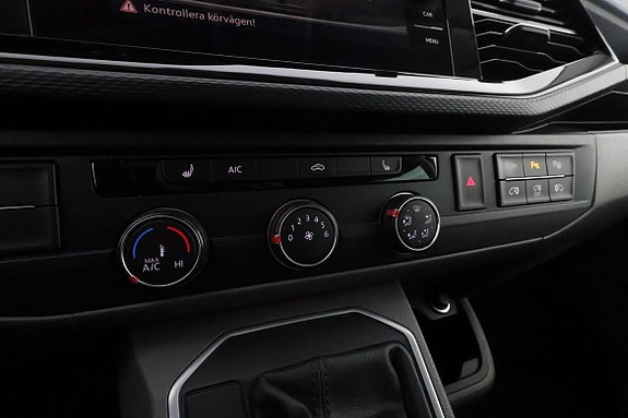Volkswagen Transporter 17 of 29