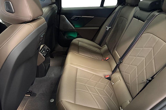 BMW 530e 11 of 20