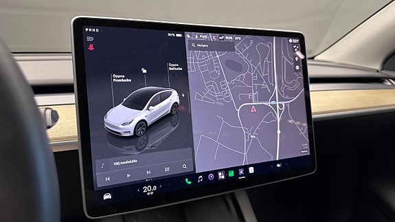 Tesla Model Y 13 of 25