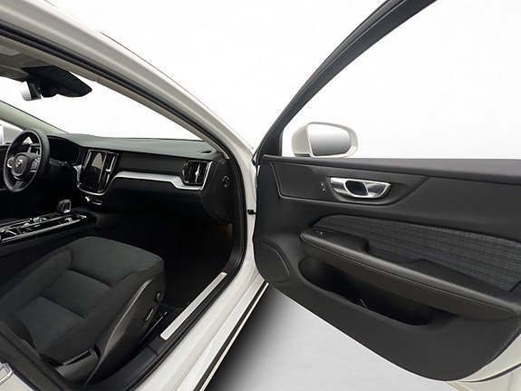 Volvo V60 30 of 30