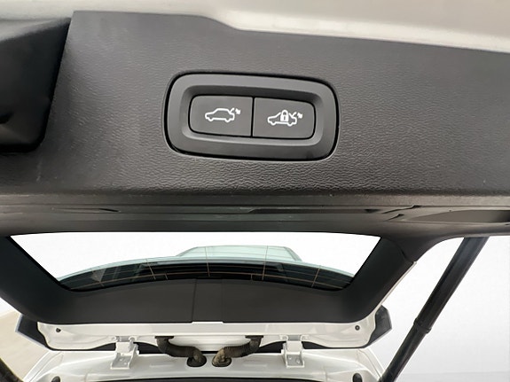 Volvo V60 12 of 30