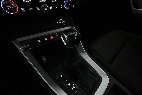 Audi Q3 24 of 30