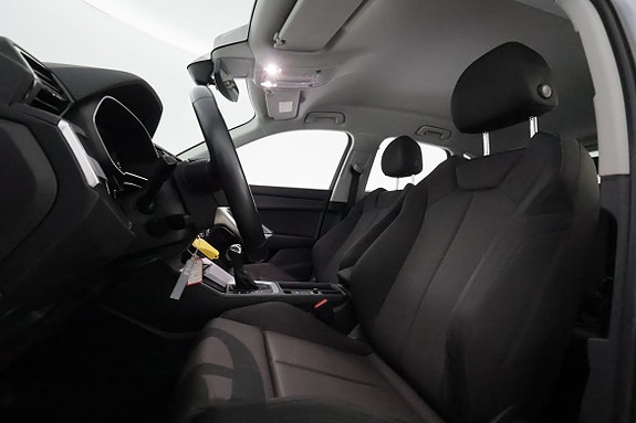 Audi Q3 12 of 30