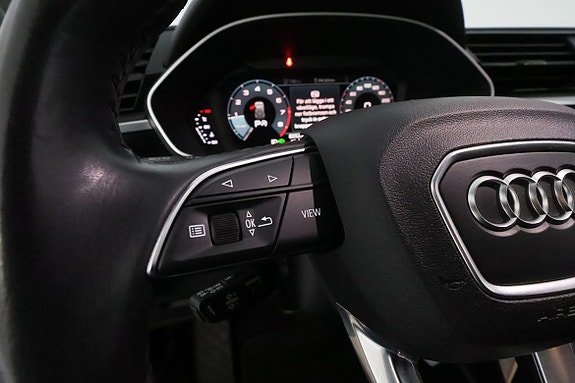 Audi Q3 18 of 30