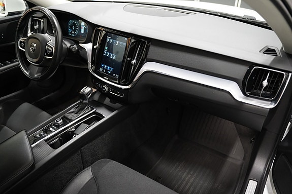 Volvo V60 8 of 21