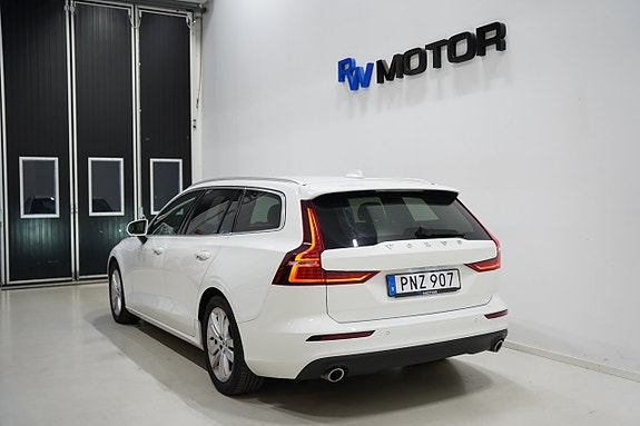 Volvo V60 4 of 21