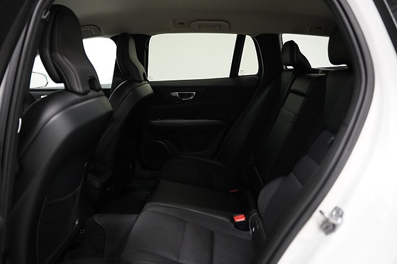 Volvo V60 17 of 21