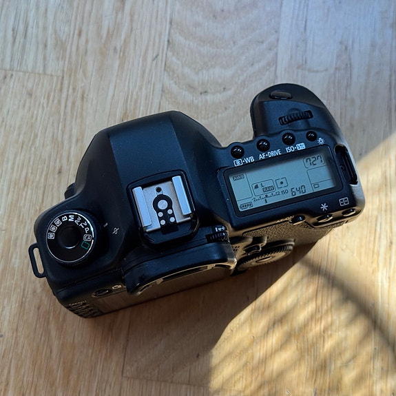 Canon EOS 5D Mark II, mkt lite använd. image 4