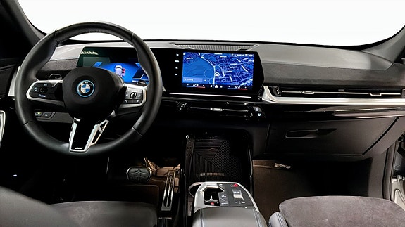 BMW X1 4 of 9