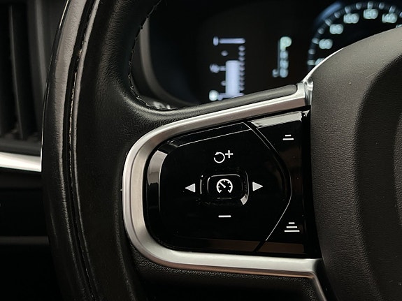 Volvo V90 16 of 29