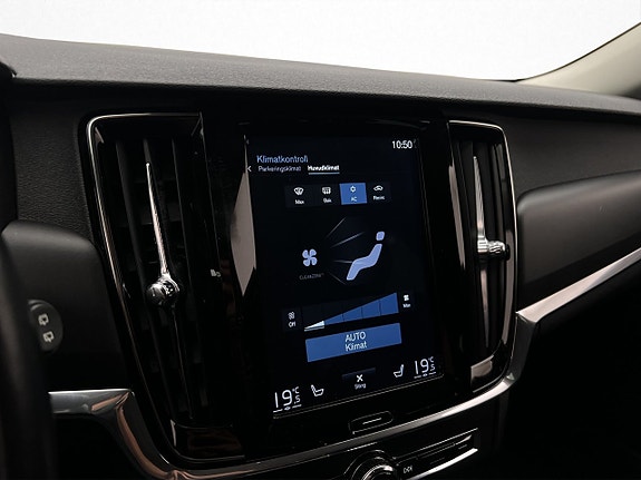 Volvo V90 22 of 29