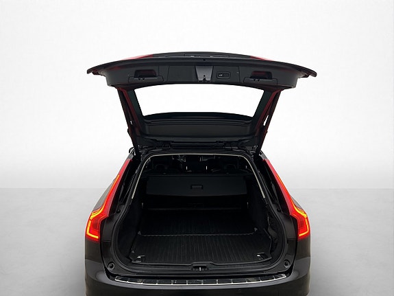 Volvo V90 27 of 29