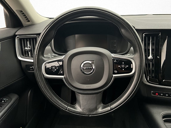 Volvo V90 10 of 29