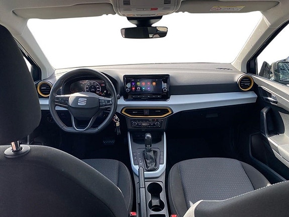 Seat Arona 9 of 14