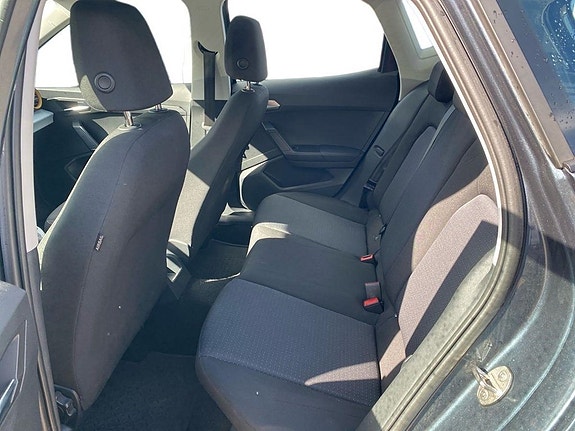 Seat Arona 12 of 14