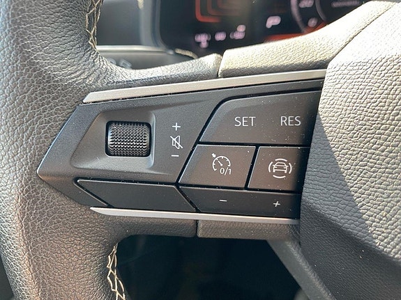Seat Arona 10 of 14