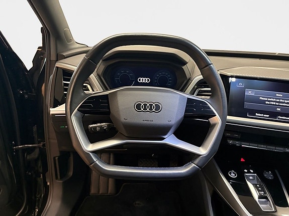 Audi Q4 e-tron 11 of 17