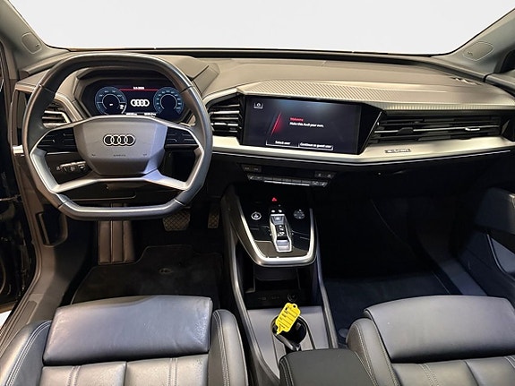 Audi Q4 e-tron 10 of 17