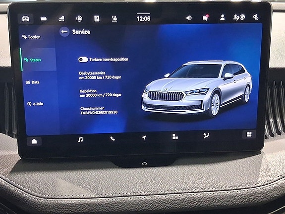 Skoda Superb 16 of 26