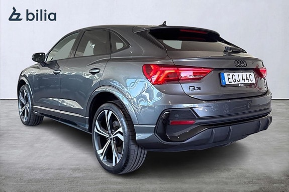 Audi Q3 3 of 26