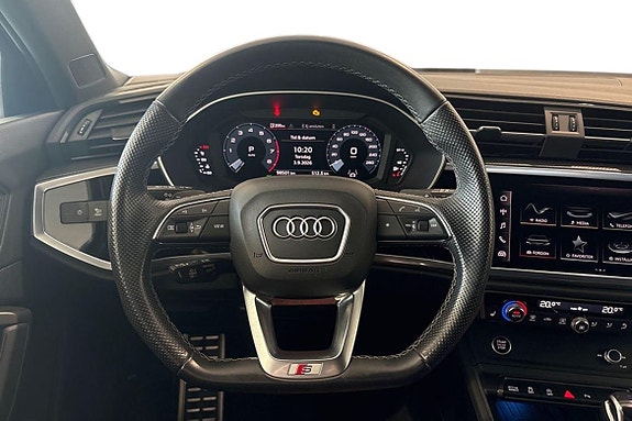 Audi Q3 11 of 26