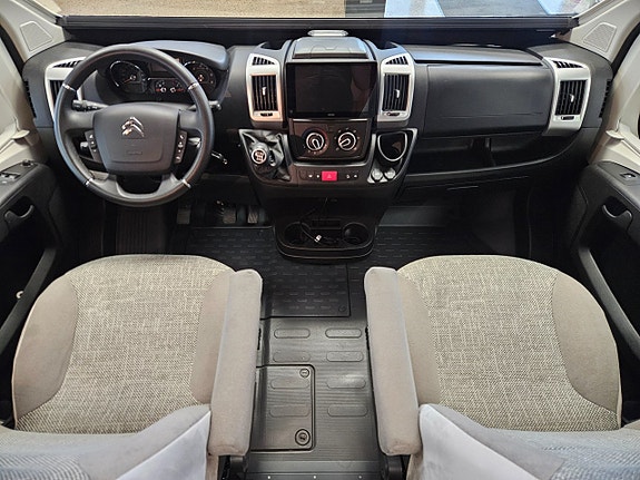 Pössl 2 WIN 600 Plus / Kamera / CarPlay 3-bäddar 19 of 21