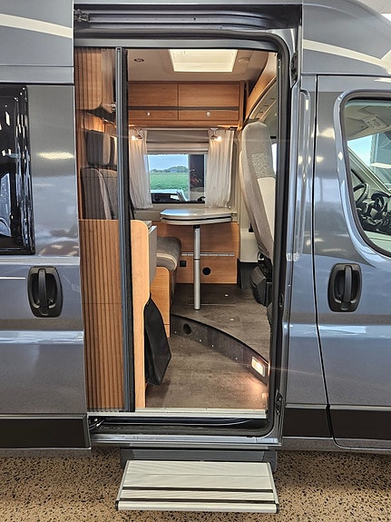 Pössl 2 WIN 600 Plus / Kamera / CarPlay 3-bäddar 7 of 21