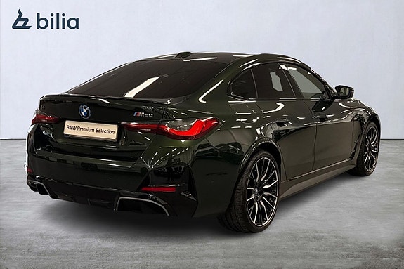 BMW i4 16 of 18