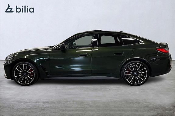 BMW i4 3 of 18