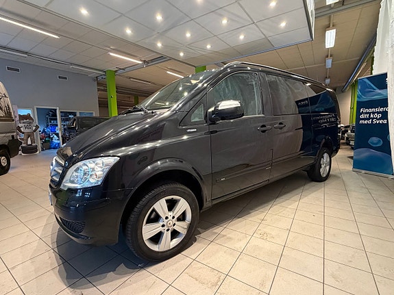 Mercedes-Benz Viano 3 of 12
