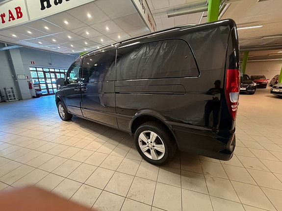 Mercedes-Benz Viano 6 of 12