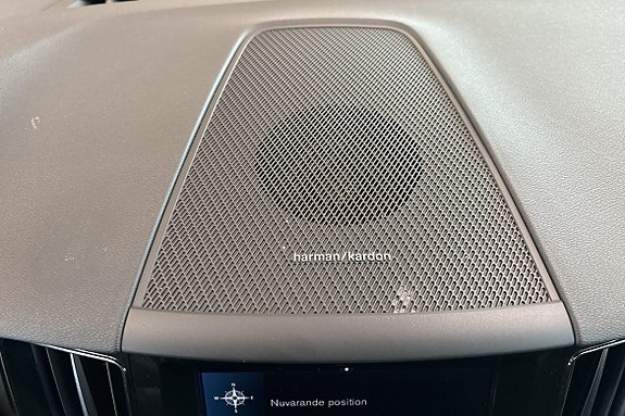 Volvo XC60 18 of 26