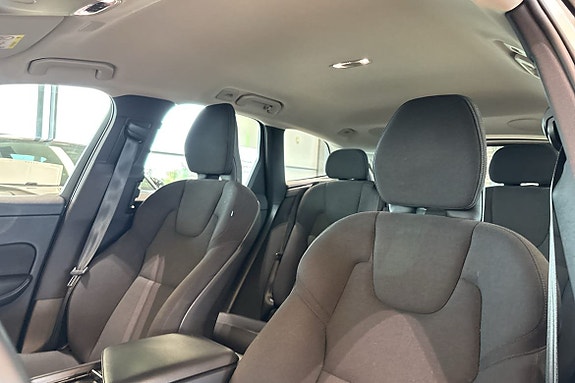 Volvo XC60 15 of 26