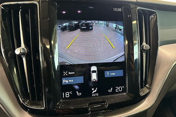 Volvo XC60 25 of 26