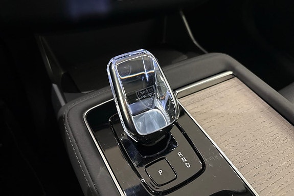 Volvo XC90 27 of 30