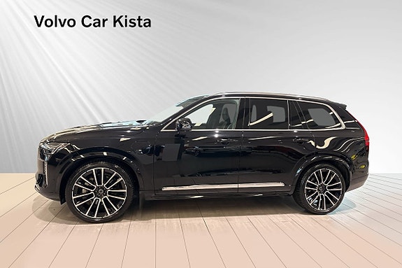 Volvo XC90 3 of 30