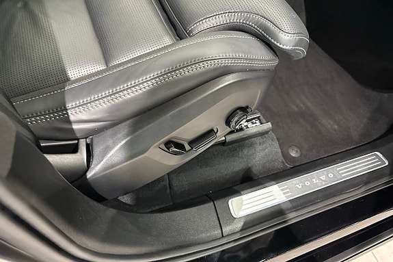 Volvo XC90 22 of 30