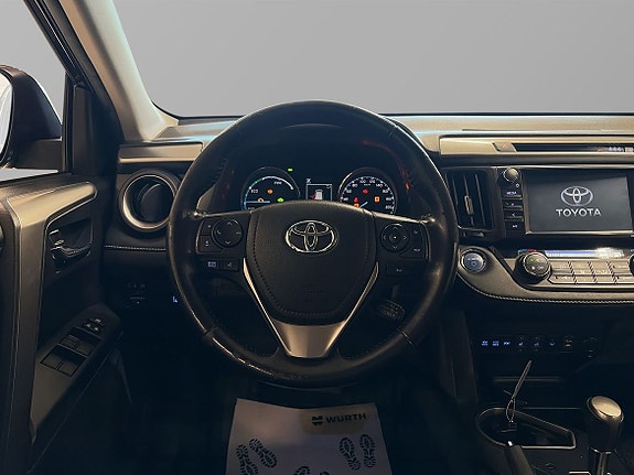 Toyota RAV4 10 of 11