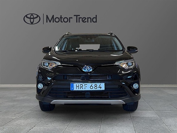 Toyota RAV4 5 of 11