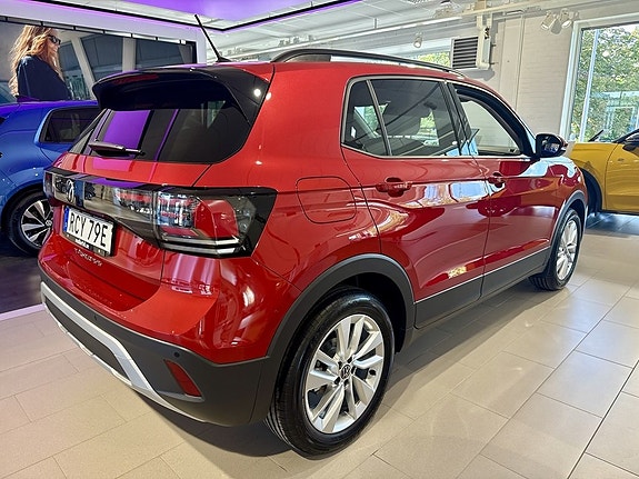 Volkswagen T-Cross 5 of 14