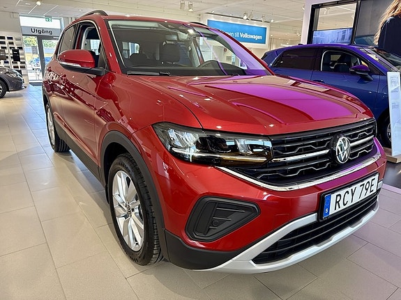 Volkswagen T-Cross 3 of 14
