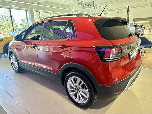 Volkswagen T-Cross 7 of 14