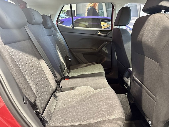 Volkswagen T-Cross 10 of 14