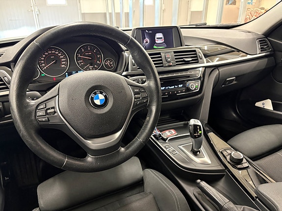 BMW 318d 11 of 18