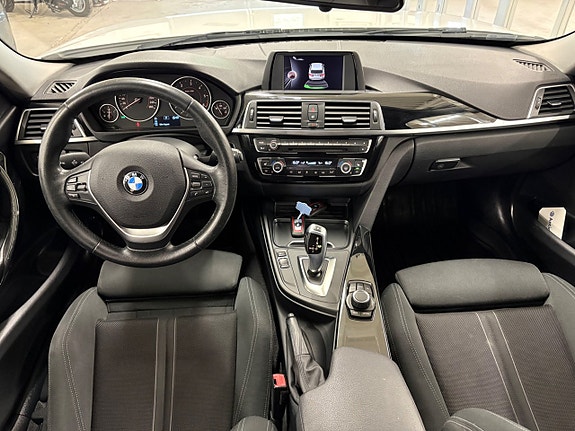 BMW 318d 9 of 18